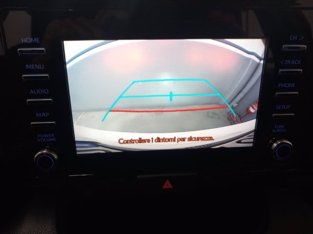 TOYOTA Yaris 1.5h trend