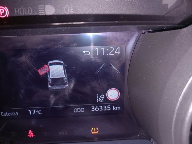 TOYOTA Yaris 1.5h trend