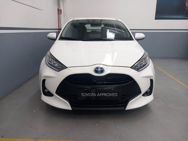 TOYOTA Yaris 1.5h trend