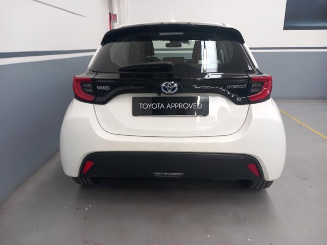 TOYOTA Yaris 1.5h trend