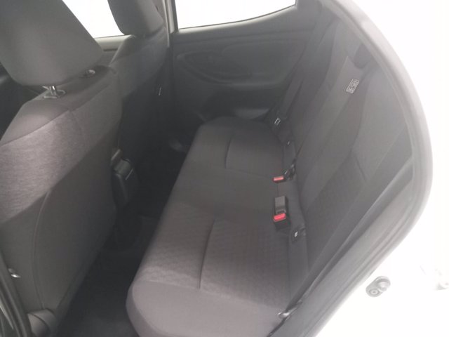 TOYOTA Yaris 1.5h trend