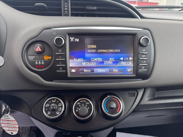 TOYOTA Yaris 5p 1.0 active