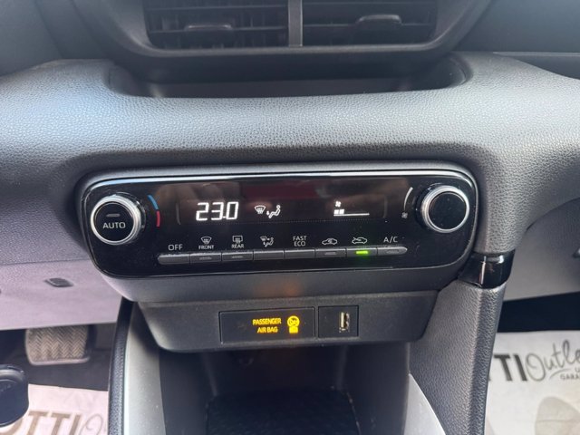 TOYOTA Yaris 1.5 Hybrid 5 porte Trend