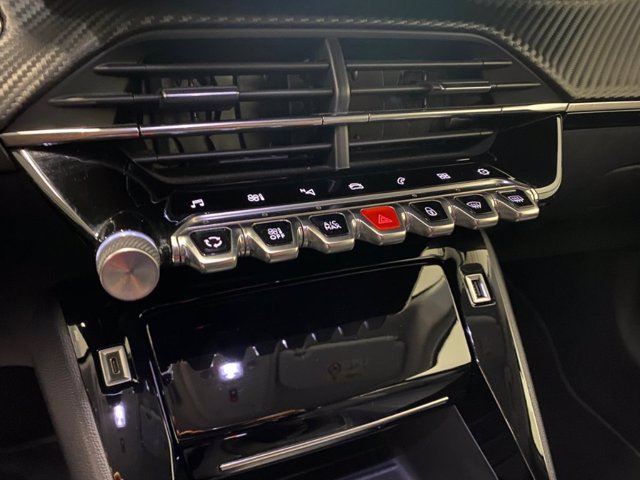 PEUGEOT 2008 1.2 puretech allure navi pack s&s 130cv