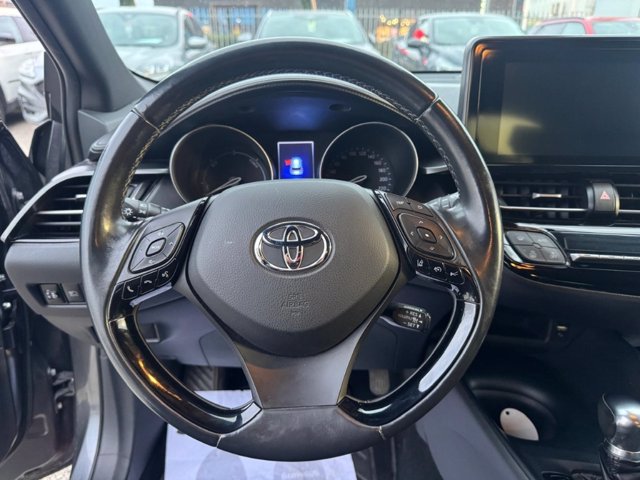 TOYOTA C-hr 1.8h active 2wd e-cvt