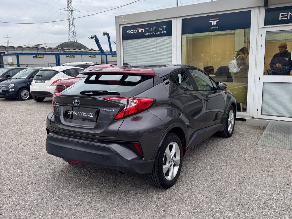 TOYOTA C-hr 1.8h active 2wd e-cvt