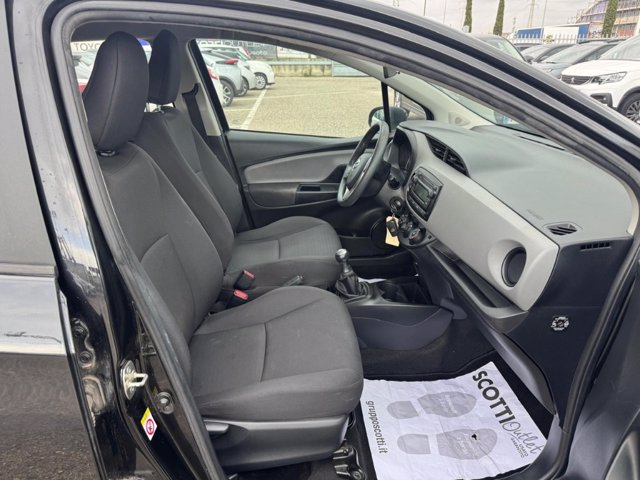 TOYOTA Yaris 1.0 5 porte