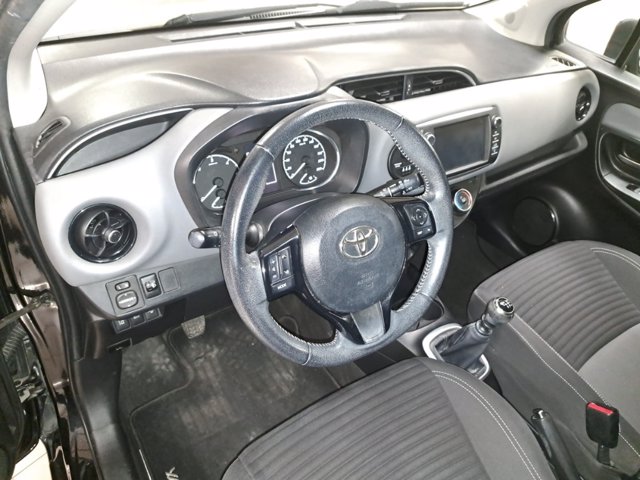 TOYOTA Yaris 5 Porte 1.4 D-4D Active