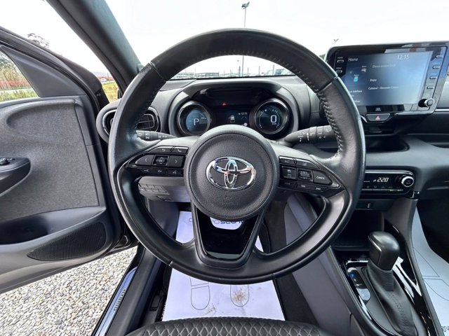 TOYOTA Yaris 1.5h lounge