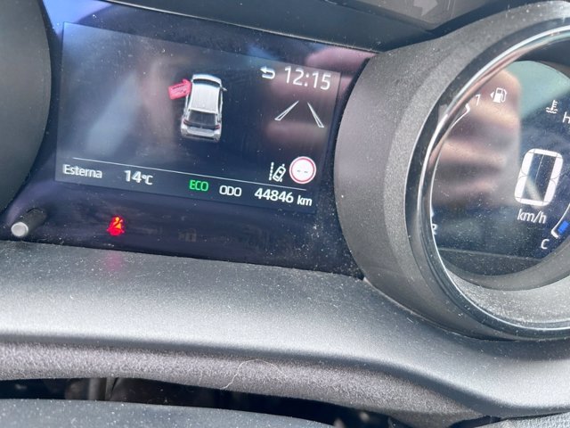 TOYOTA Yaris 1.5h lounge