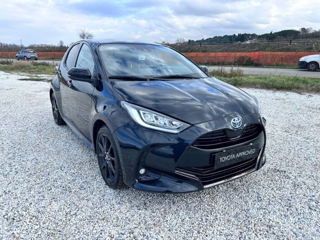 TOYOTA Yaris 1.5h lounge