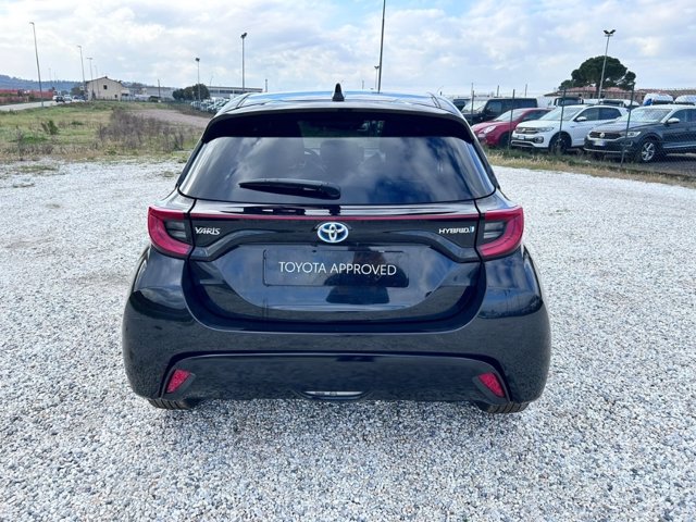 TOYOTA Yaris 1.5h lounge