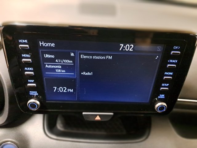 TOYOTA Yaris 1.5h style