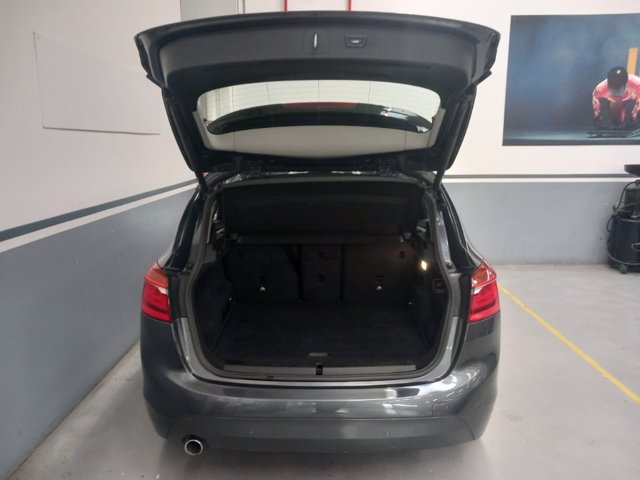 BMW 216d active tourer luxury my17