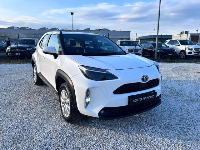 TOYOTA Yaris Cross 1.5 Hybrid 5p. E-CVT Active