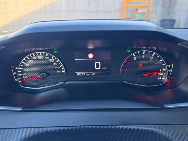 PEUGEOT 2008 BlueHDi 110 S&S Active Pack