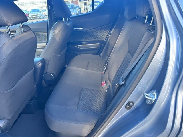 TOYOTA C-hr 1.8h trend e-cvt