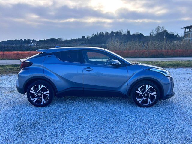 TOYOTA C-hr 1.8h trend e-cvt