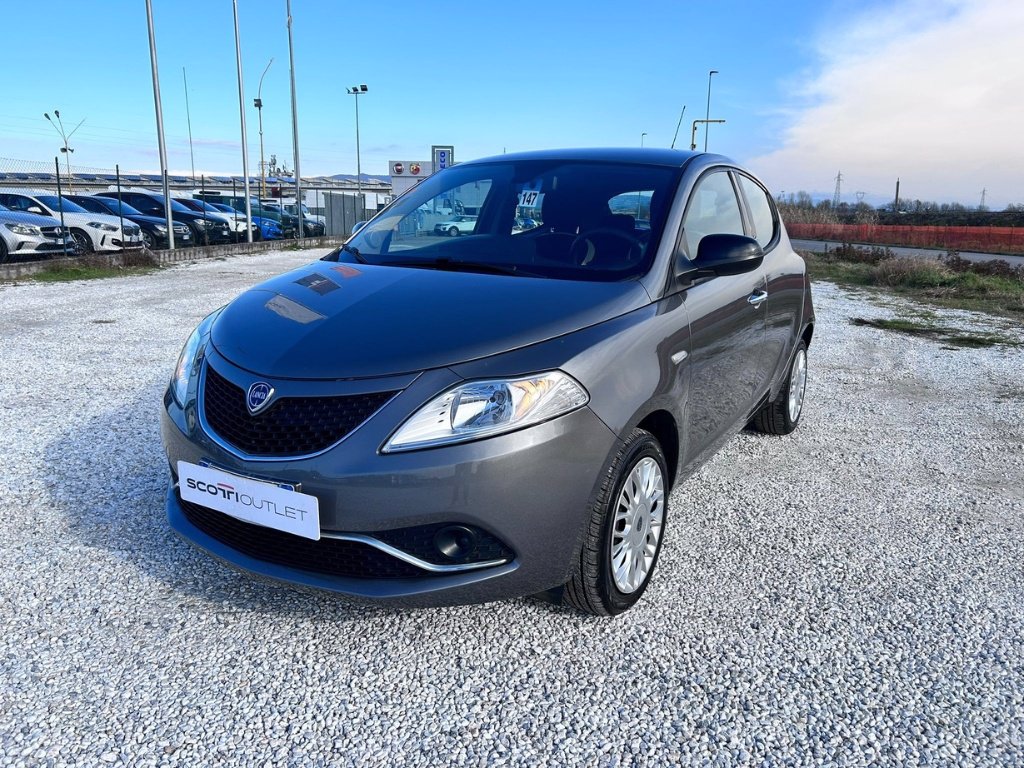 LANCIA Ypsilon 1.2 gold 69cv