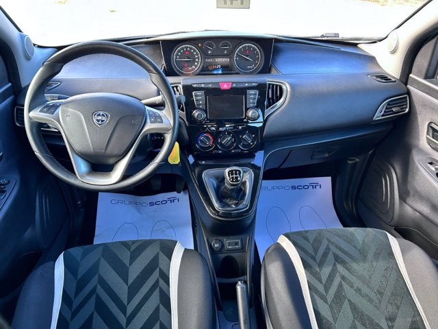 LANCIA Ypsilon 1.2 gold 69cv