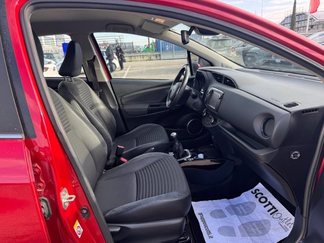 TOYOTA Yaris 5p 1.0 lounge my16