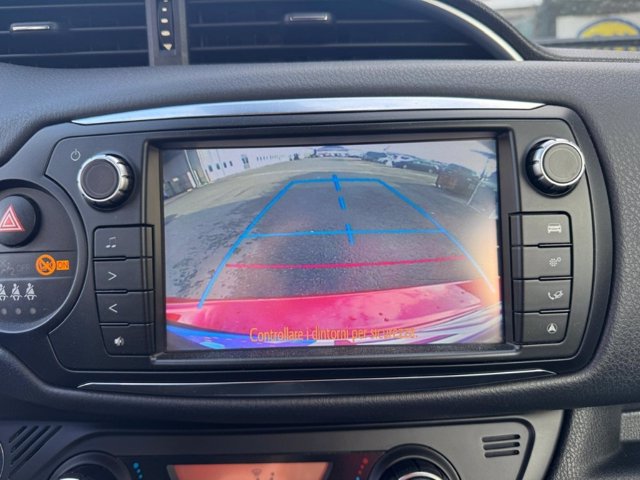 TOYOTA Yaris 5p 1.0 lounge my16