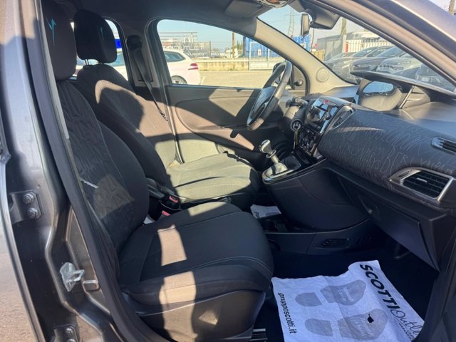 LANCIA Ypsilon 1.2 8v elefantino 69cv my14