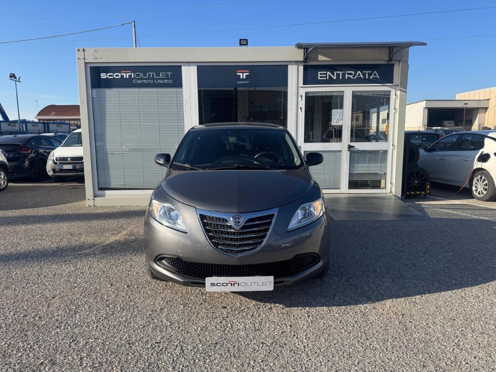 LANCIA Ypsilon 1.2 8v elefantino 69cv my14