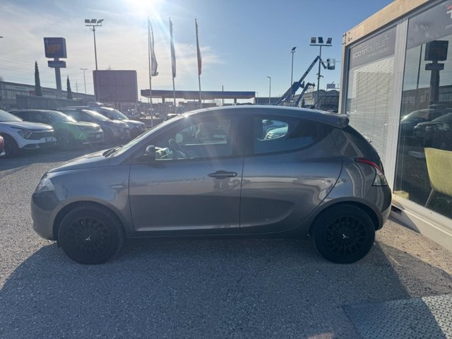 LANCIA Ypsilon 1.2 8v elefantino 69cv my14