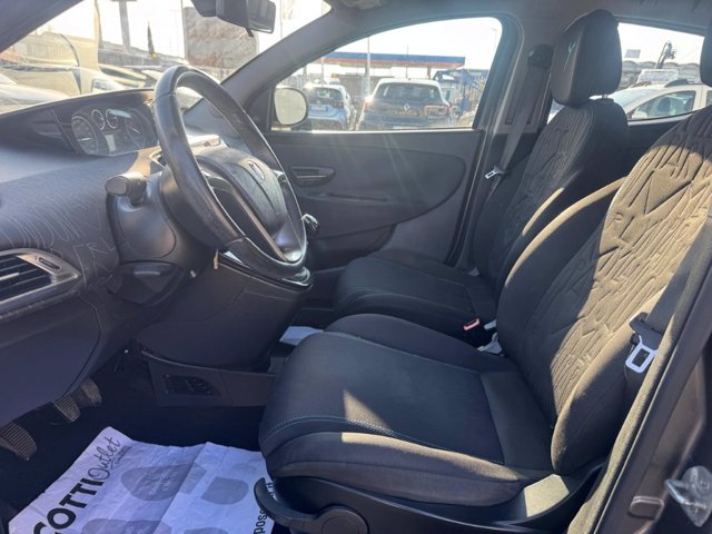 LANCIA Ypsilon 1.2 8v elefantino 69cv my14