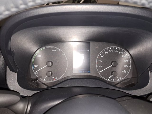 TOYOTA Yaris 1.5h active