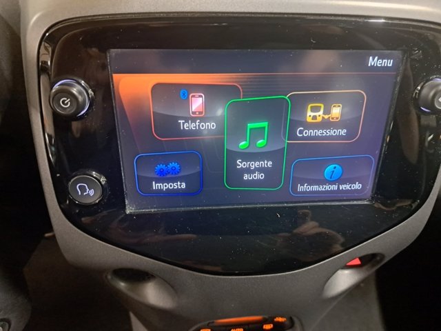 TOYOTA Aygo Connect 1.0 VVT-i 72 CV 5 porte x-play