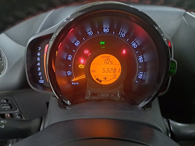 TOYOTA Aygo Connect 1.0 VVT-i 72 CV 5 porte x-play