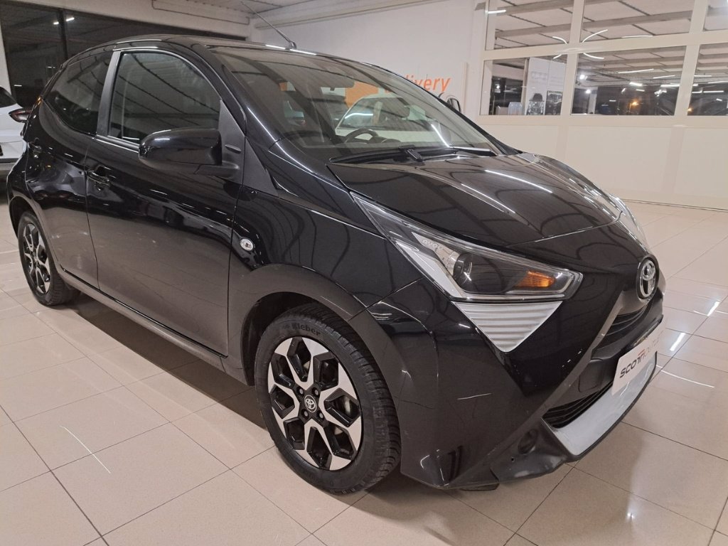 TOYOTA Aygo Connect 1.0 VVT-i 72 CV 5 porte x-play