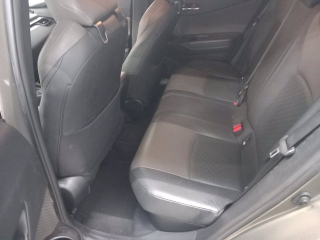 TOYOTA C-HR 2.0 Hybrid E-CVT Lounge