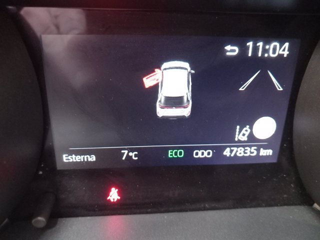 TOYOTA Yaris cross 1.5h active fwd 116cv e-cvt