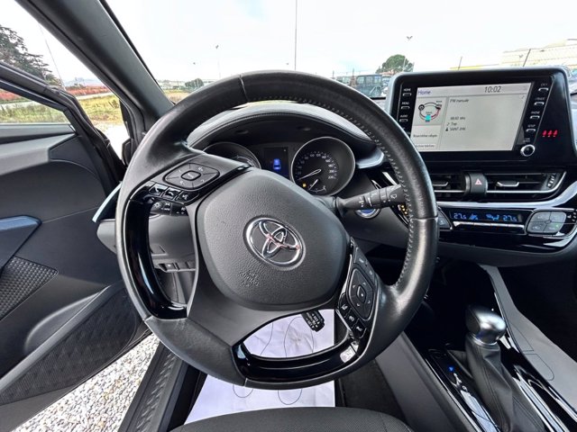 TOYOTA C-hr 1.8h trend e-cvt