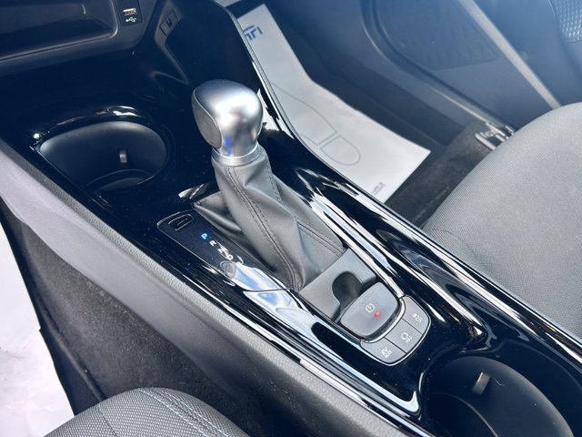 TOYOTA C-hr 1.8h trend e-cvt