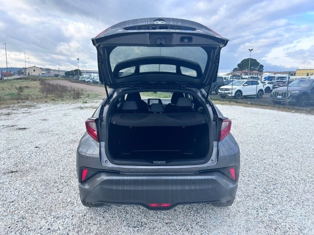 TOYOTA C-hr 1.8h trend e-cvt