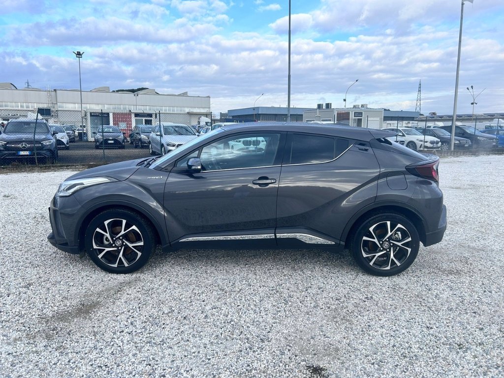TOYOTA C-hr 1.8h trend e-cvt