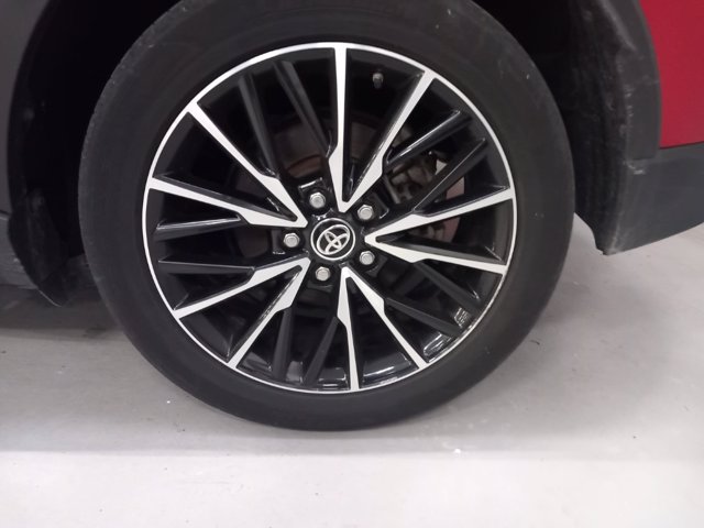 TOYOTA C-hr 1.8h trend e-cvt