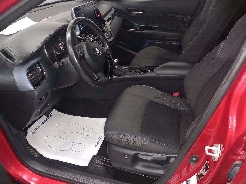 TOYOTA C-hr 1.8h trend e-cvt