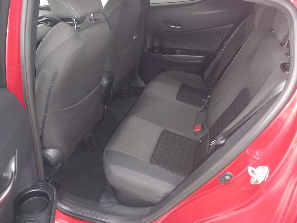 TOYOTA C-hr 1.8h trend e-cvt