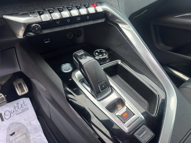 PEUGEOT 3008 BlueHDi 130 S&S EAT8 GT Line