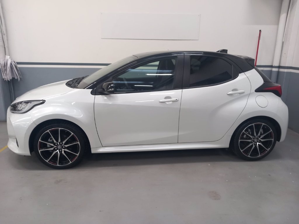 TOYOTA Yaris 1.5 Hybrid 5 porte GR Sport