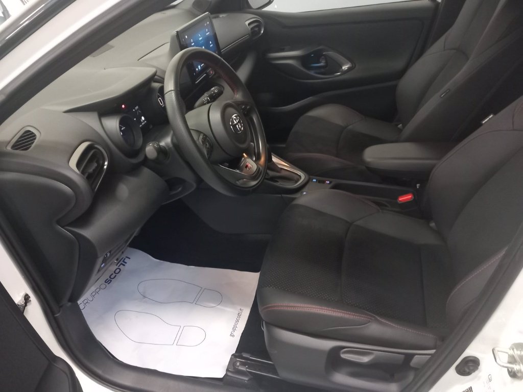 TOYOTA Yaris 1.5 Hybrid 5 porte GR Sport