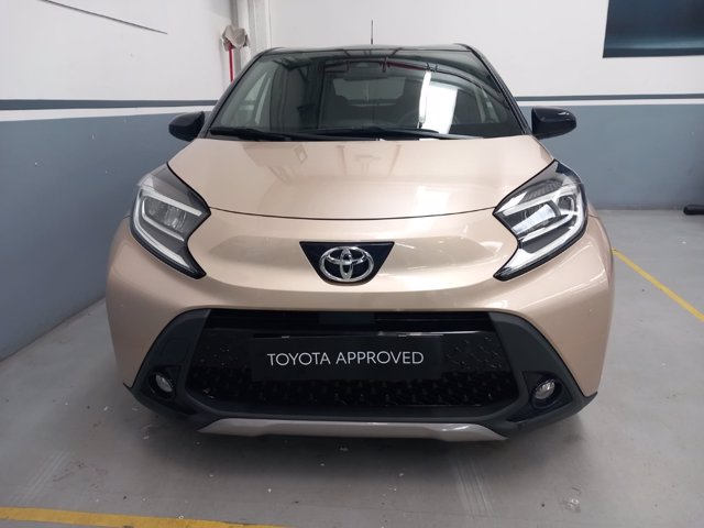 TOYOTA Aygo x 1.0 lounge 72cv s-cvt