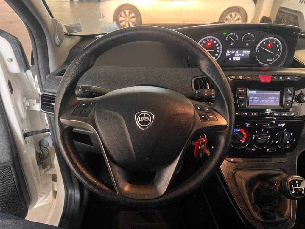 LANCIA Ypsilon 1.2 69 CV 5 porte S&S Elefantino Blu