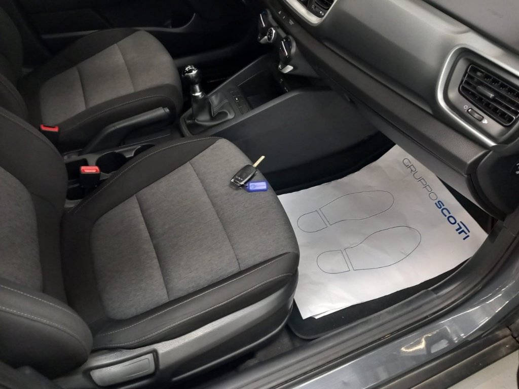 KIA Stonic 1.2 dpi urban 84cv