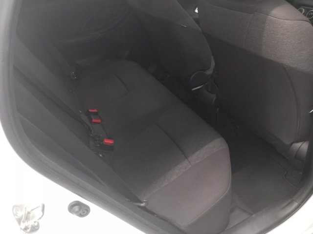 TOYOTA Yaris 1.0 active